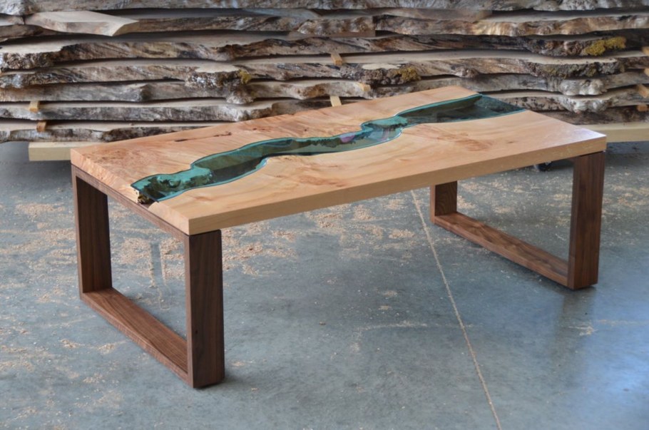 Стол из деревянного слэба