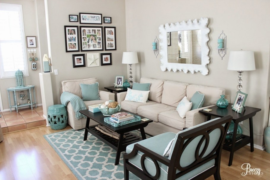 Гостиная с мятными стенами