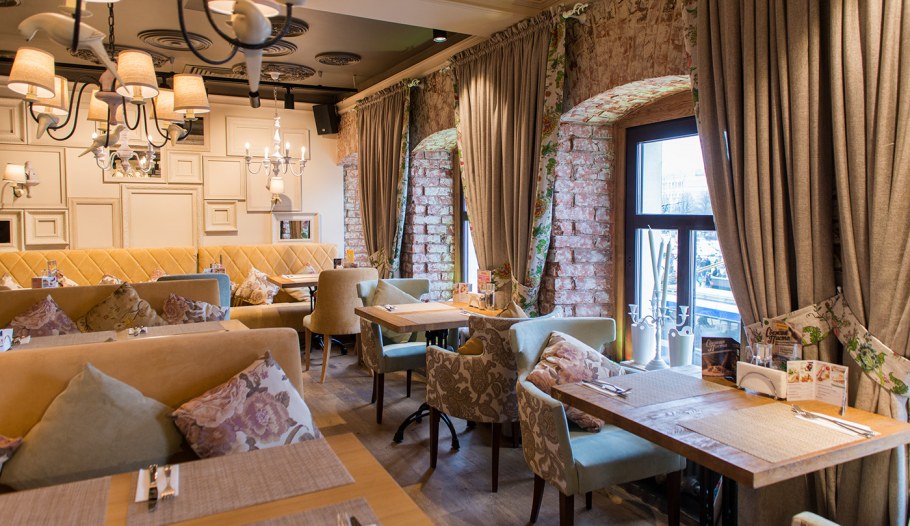 Уютное кафе интерьер