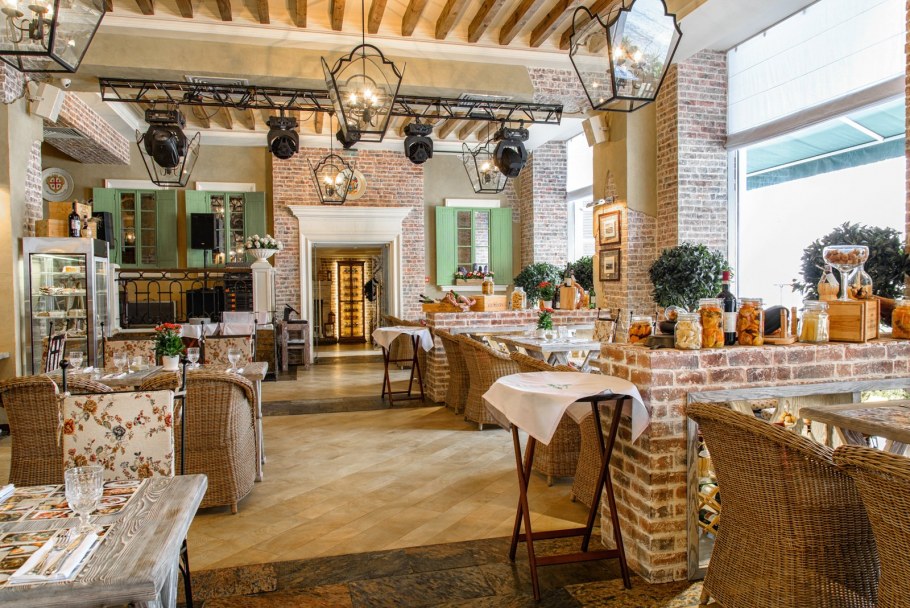 Уютное кафе интерьер