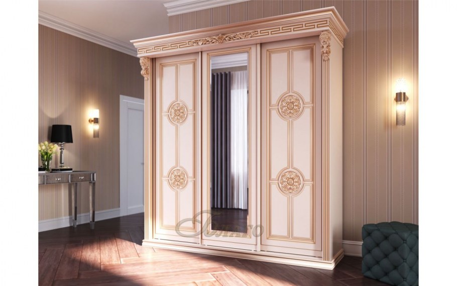 Встроенные шкафы купе в классическом стиле