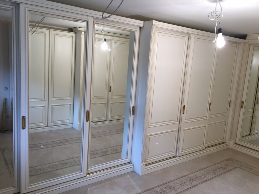 Шкаф прихожая "Неоклассика" цвет патина