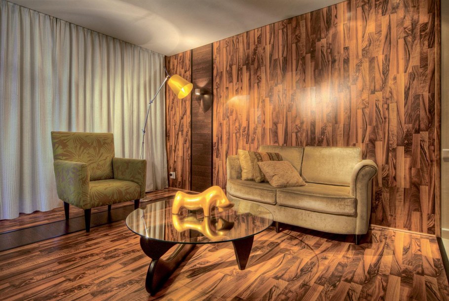 Кварц-виниловая плитка для пола