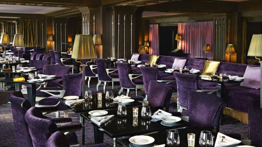 Малиновый цвет в интерьере