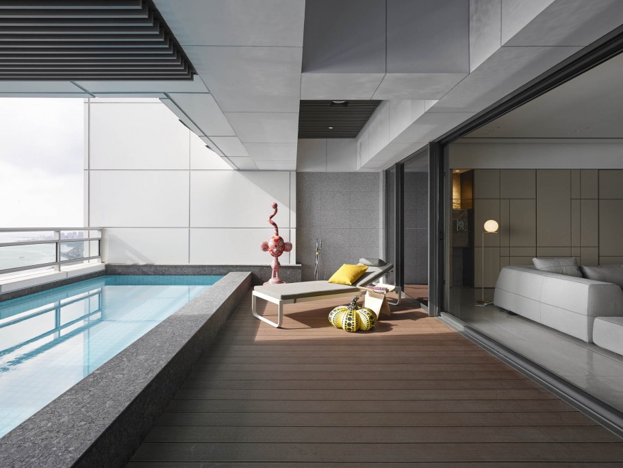 Интерьер бассейна