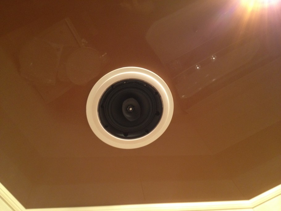 Натяжной потолок кофе с молоком