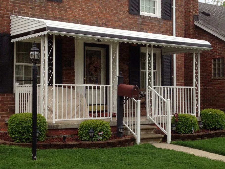 Крыльцо с навесом Ярославль