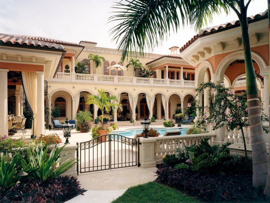 Испанский колониальный стиль экстерьер