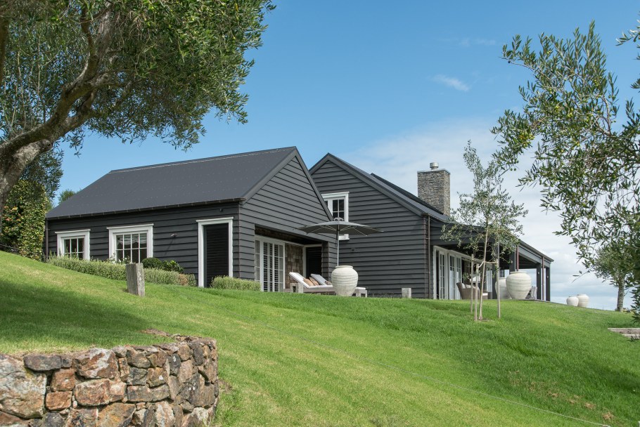 Дом в стиле амбара Barn House