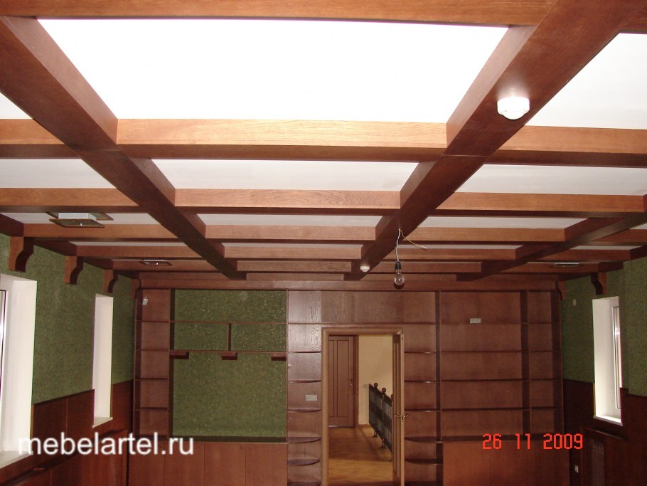 Фальшбалки из дерева в интерьере