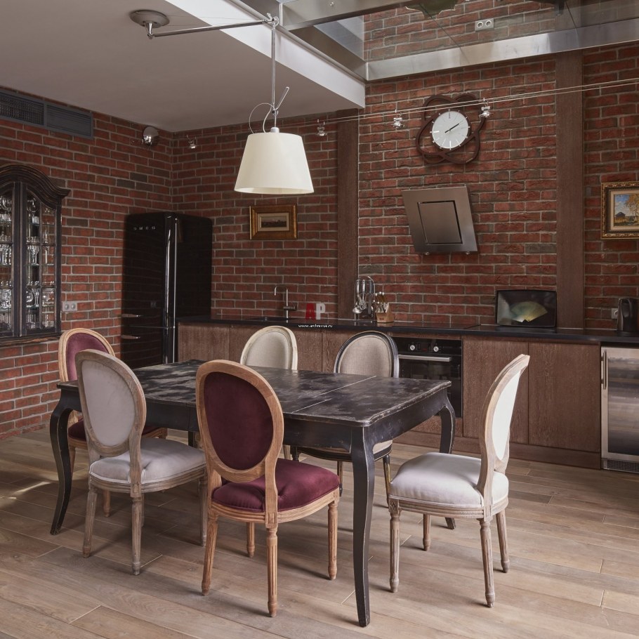 Интерьер кухни в частном доме