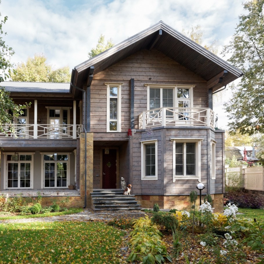 Фасад в стиле Кантри