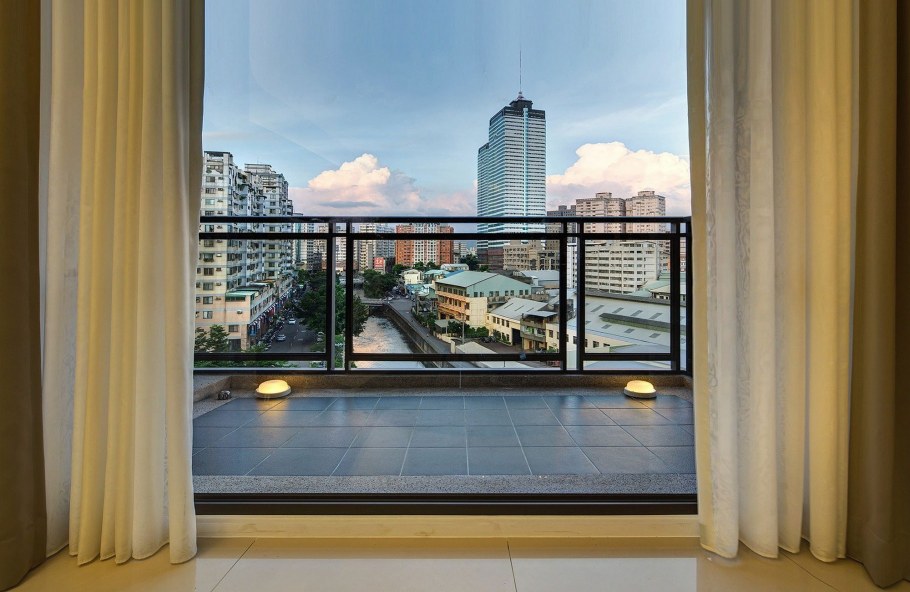 Вид из панорамного окна