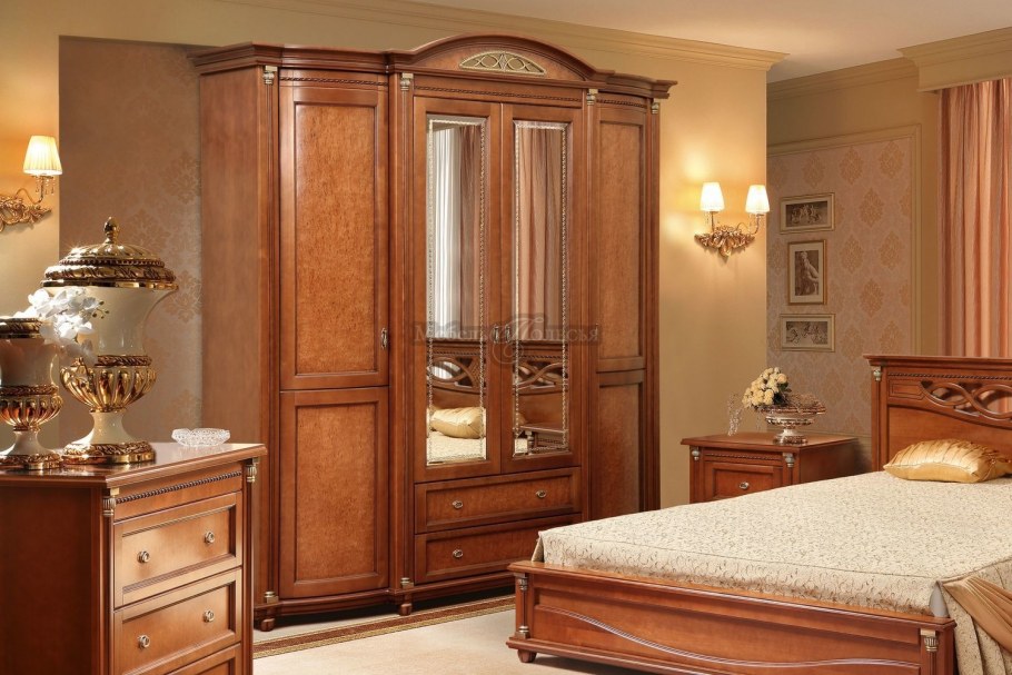 Валенсия шкаф 4-х дверный