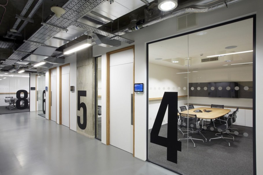 Двери Экспострой