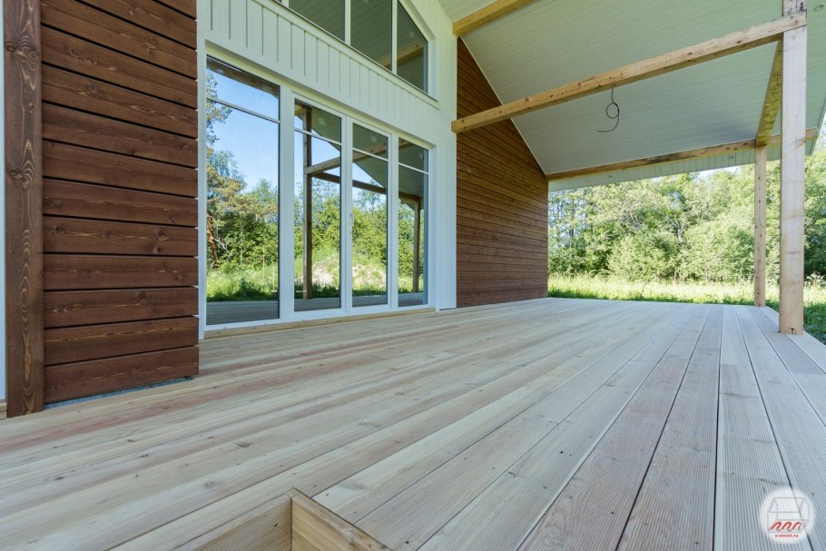 Планкен лиственница на пол