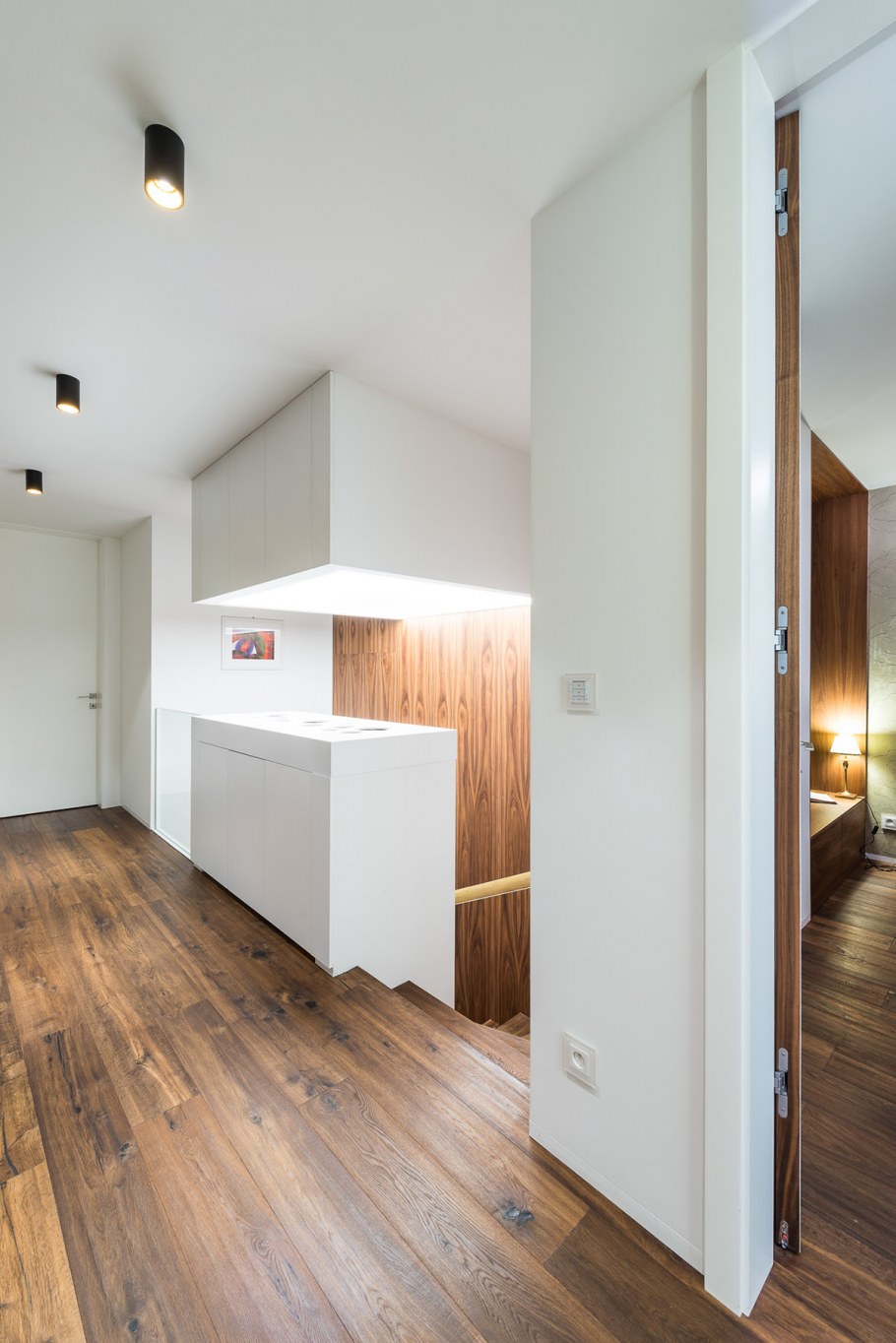 Отделка квартиры белый куб