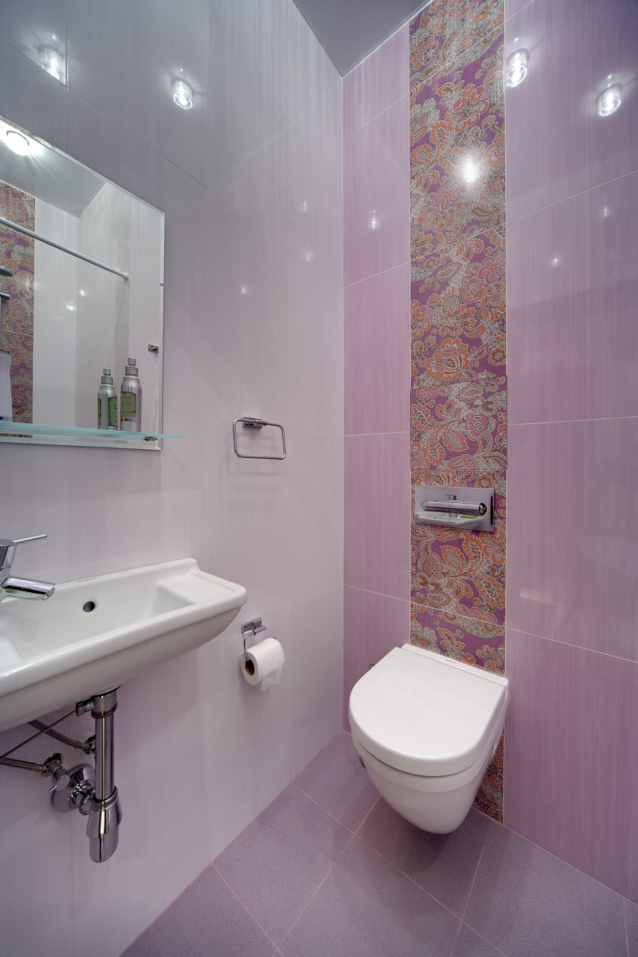 Туалет в трехкомнатной квартире