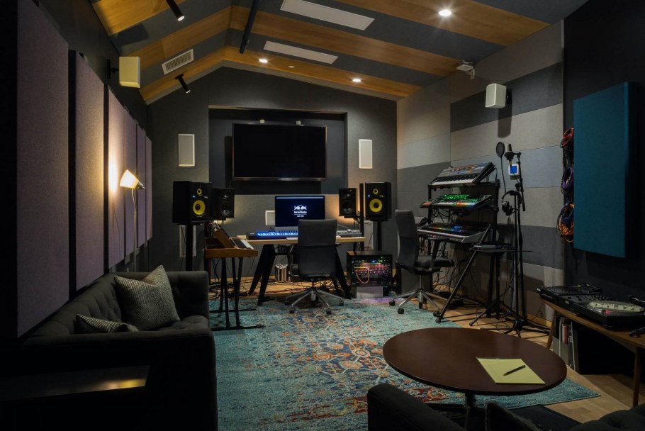 Гостиная в стиле музыкальной студии