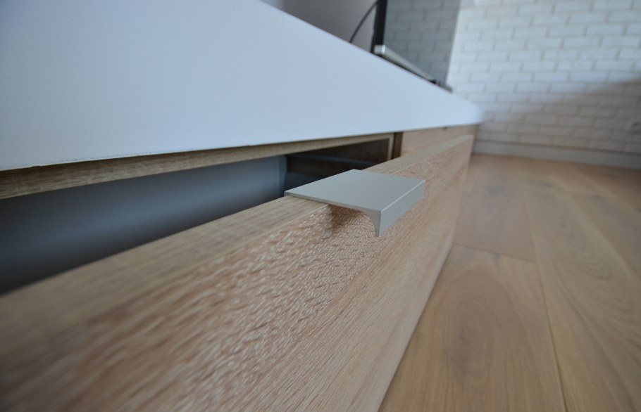 Пристеночный бортик для столешницы Эггер