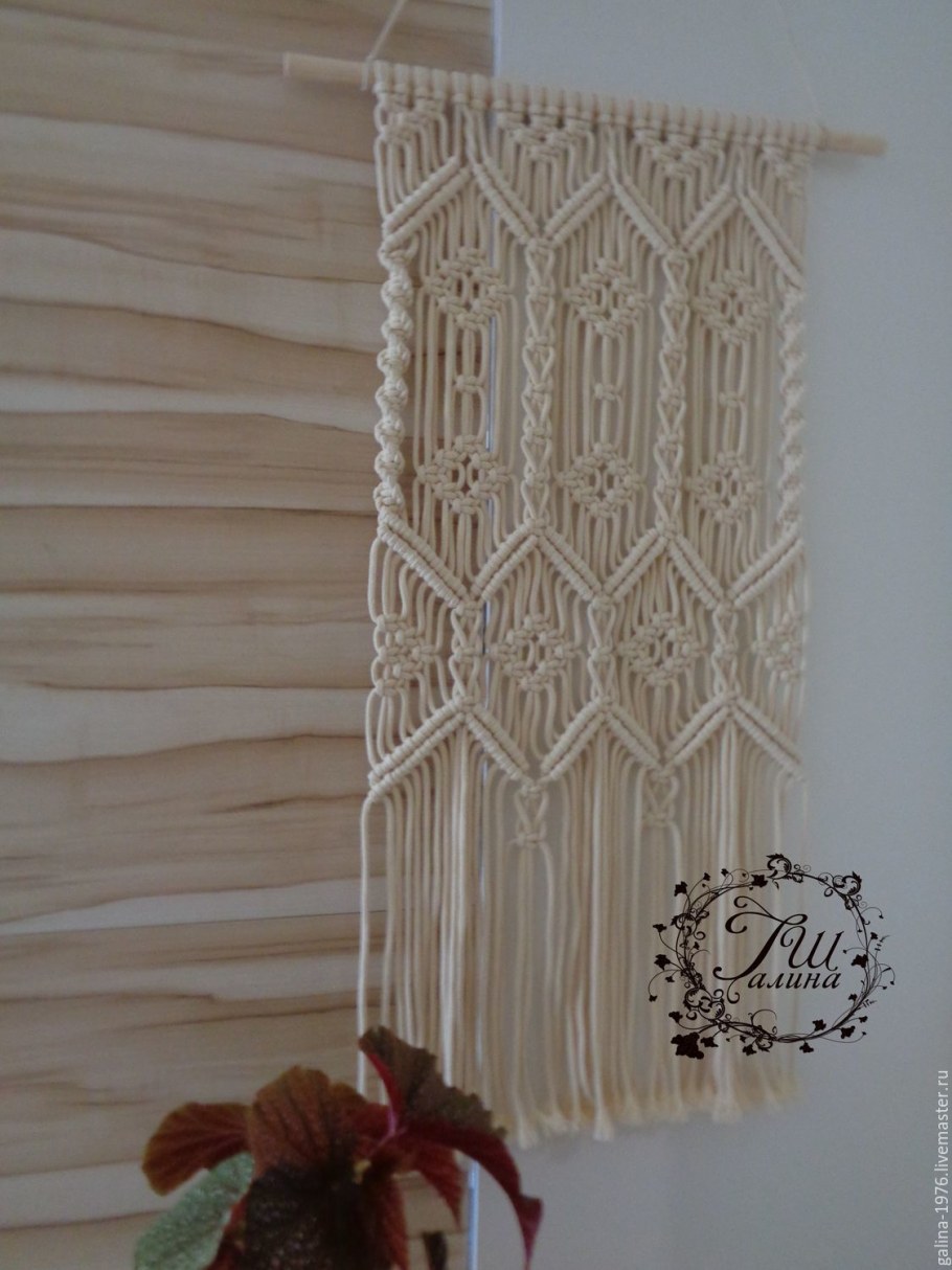 Плетеное панно на стену
