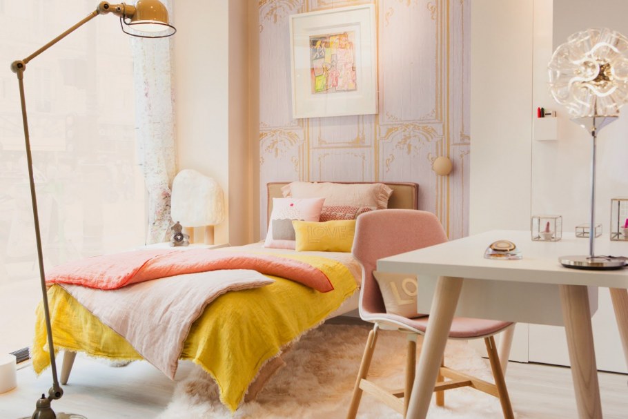 Спальня жёлтая для девушек
