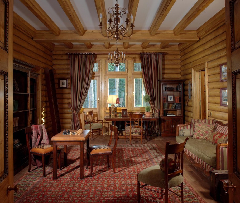 Деревянный дом в английском стиле