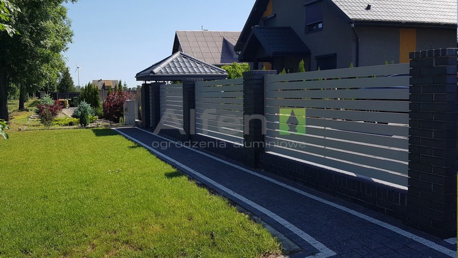 RAL 8017 профнастил забор