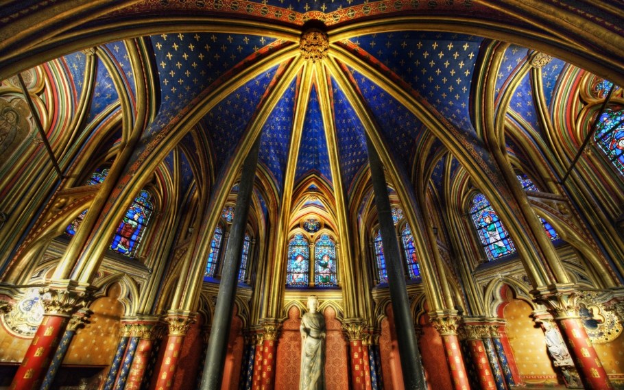 Средневековый католический собор сент-Шапель
