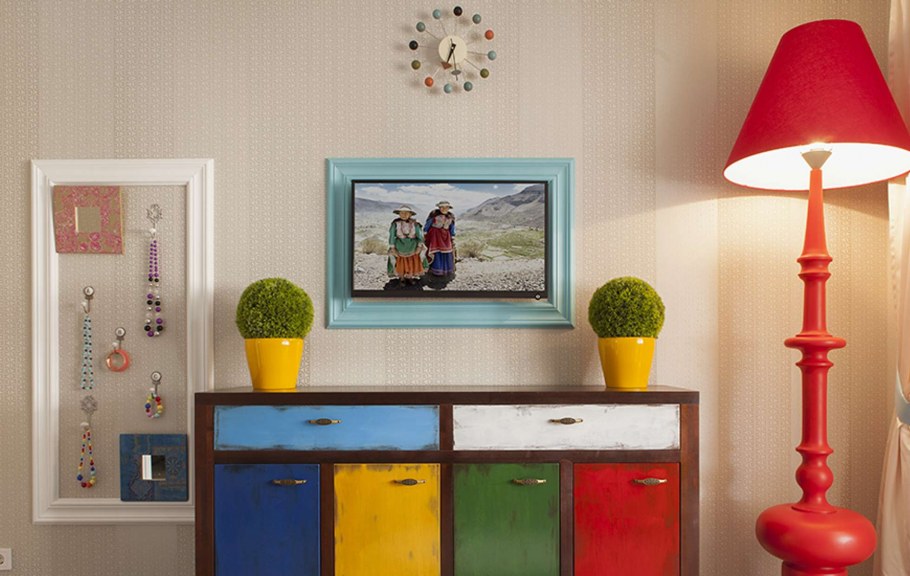 Разноцветная мебель