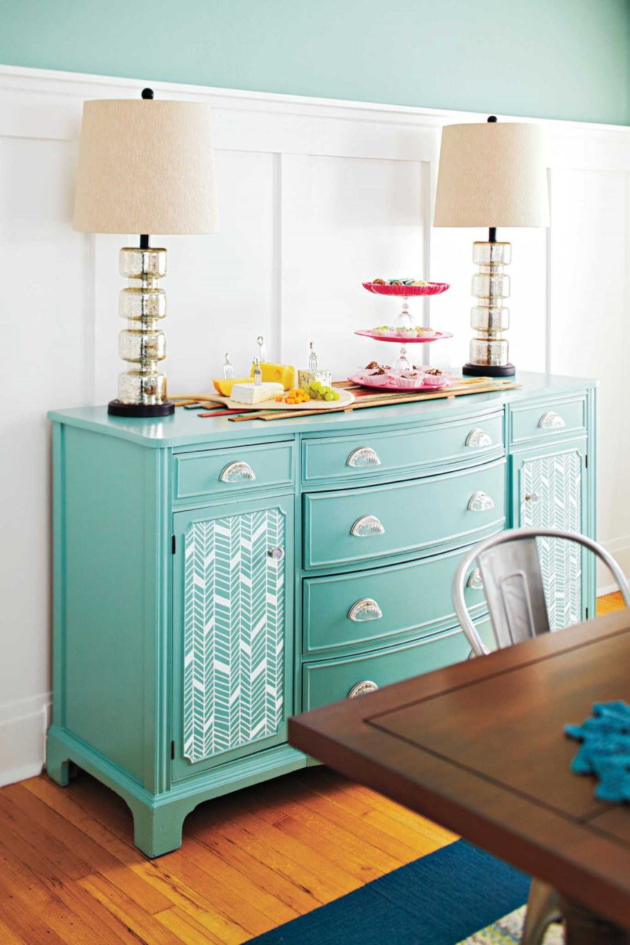 Покраска старого комода