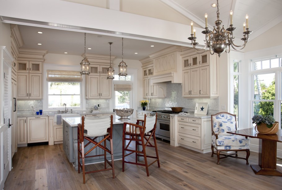 Прибрежный стиль в интерьере кухни