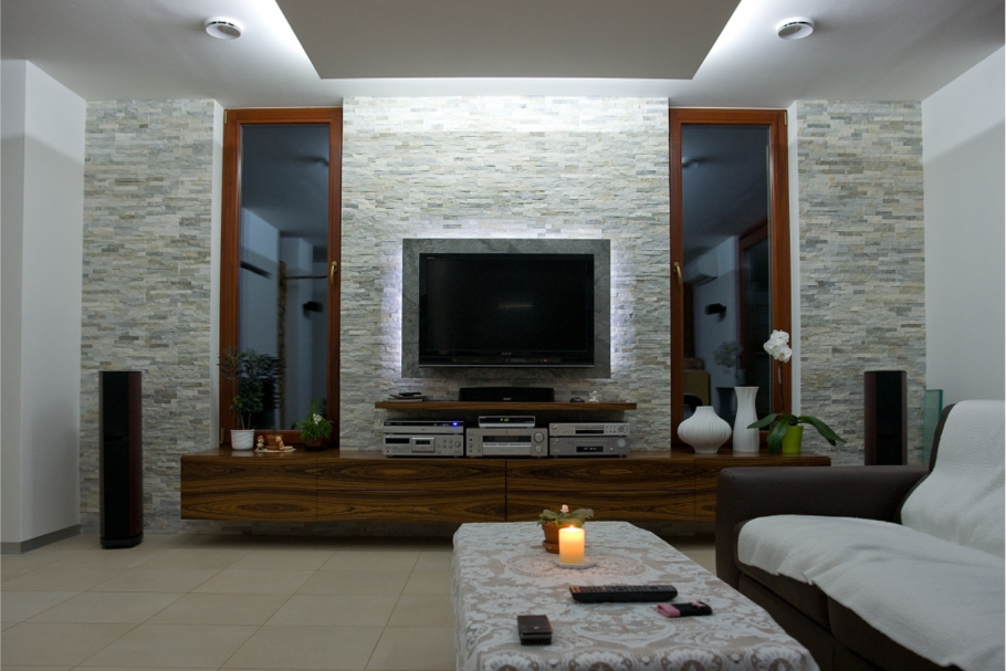 ТВ зона декоративный камень