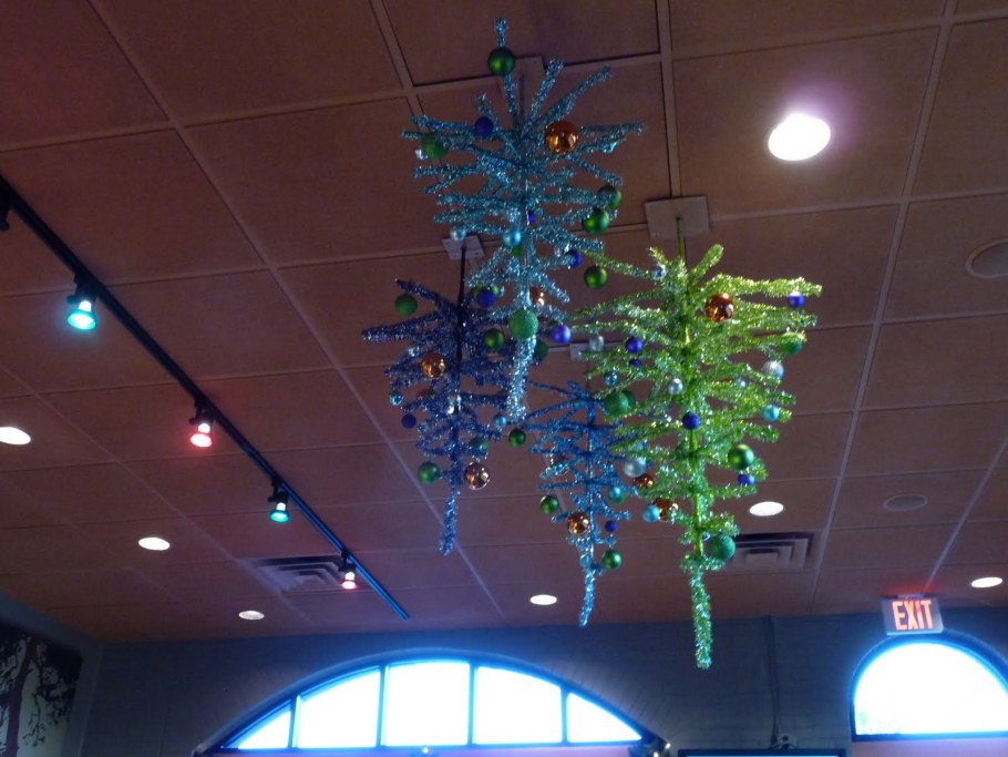 Украшение офиса к новому году