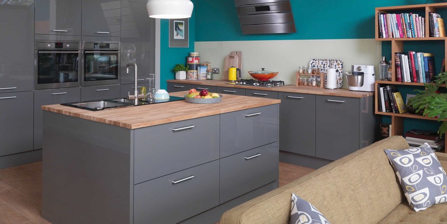 Столешница к серым фасадам