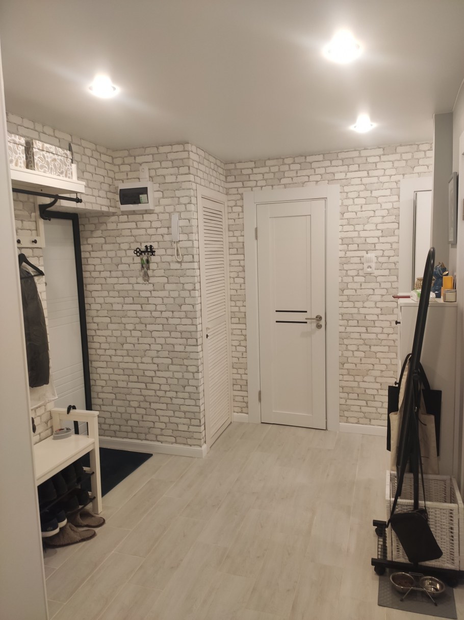 Коридор после ремонта