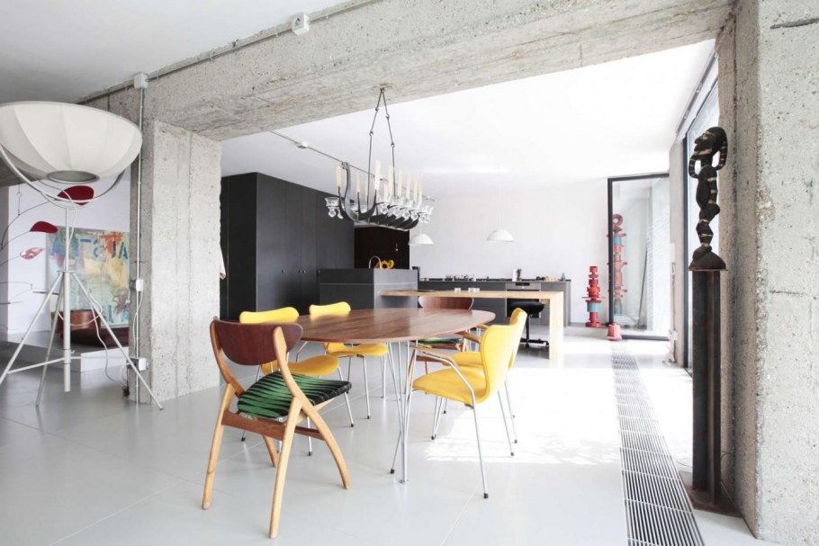 Окрашенный бетонный потолок