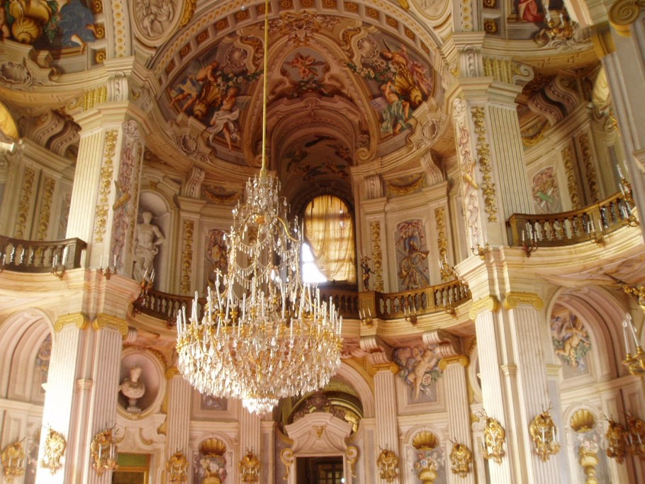 Италия дворец Ступиниджи