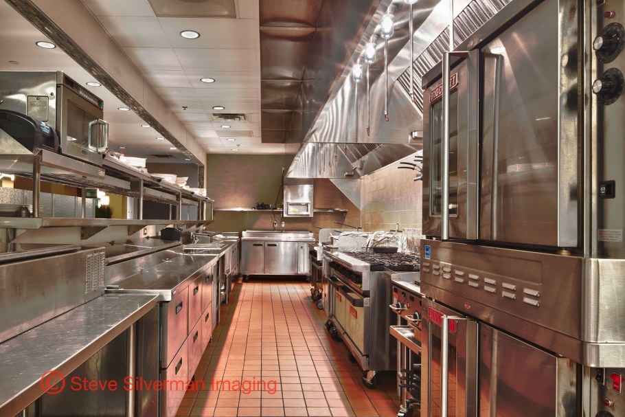 Интерьер ресторана dinner by Heston Blumenthal