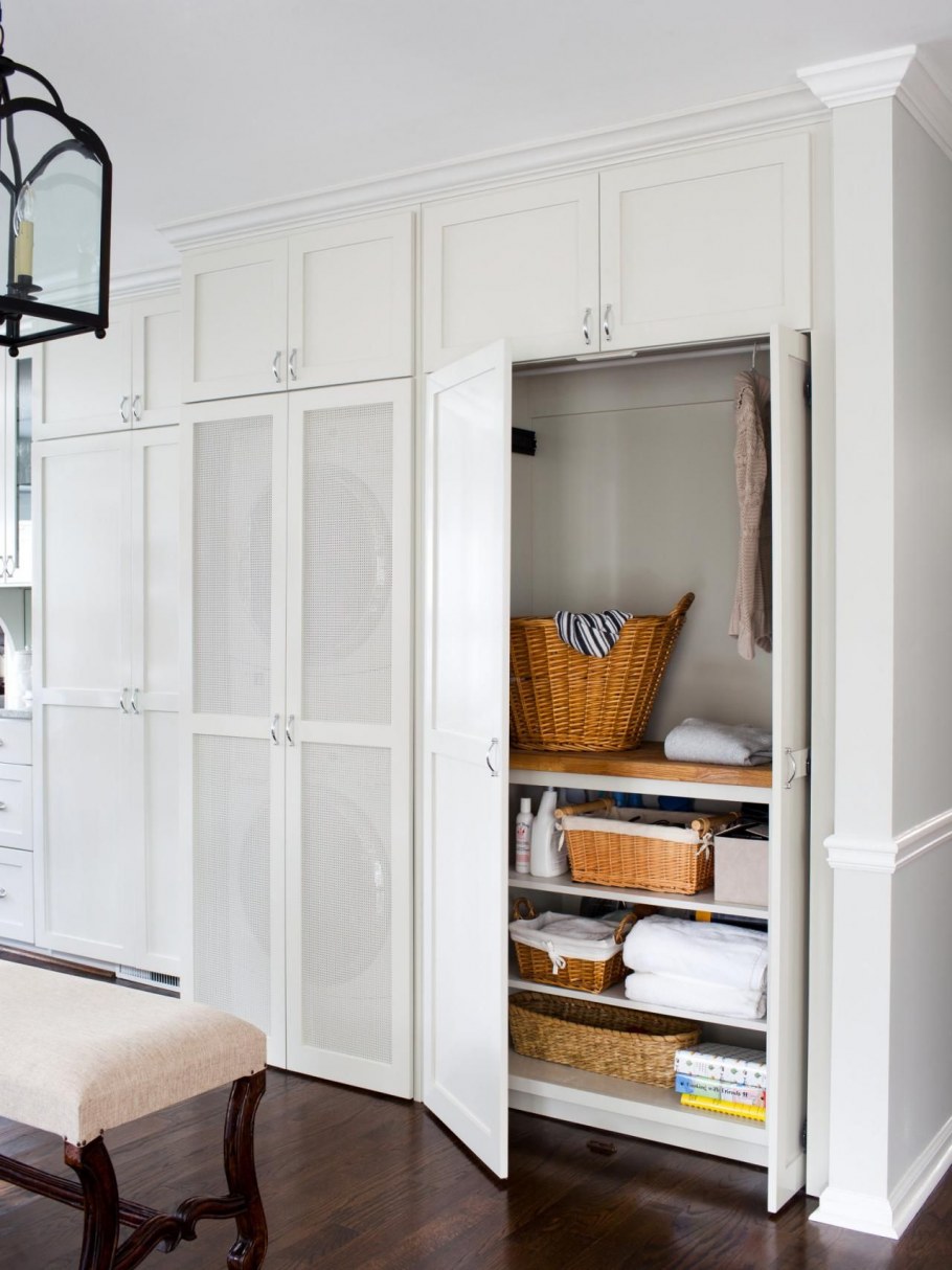 Шкаф для прачечной комнаты