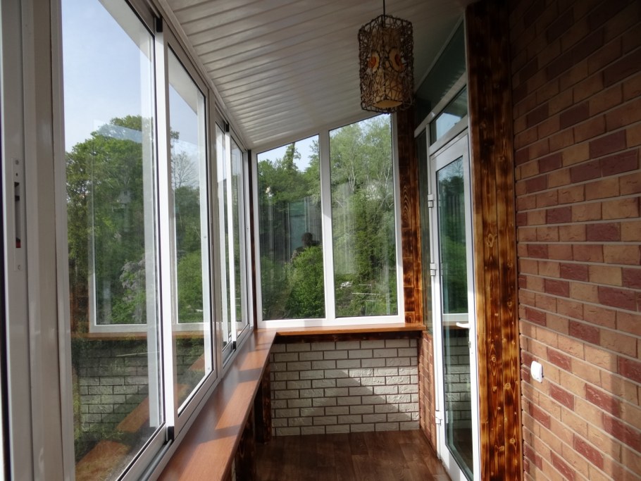 Отделка лоджии фасадными панелями