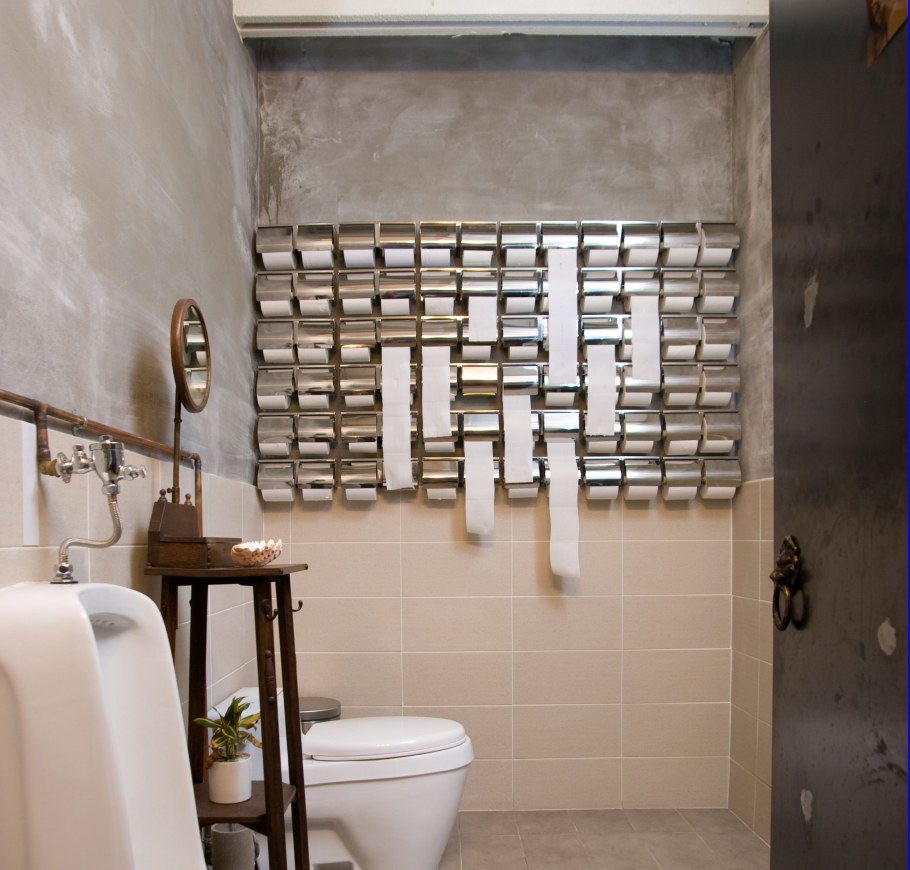 Креативные туалеты в ресторане