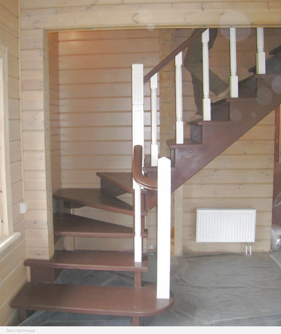 Дачные лестницы на второй этаж серые