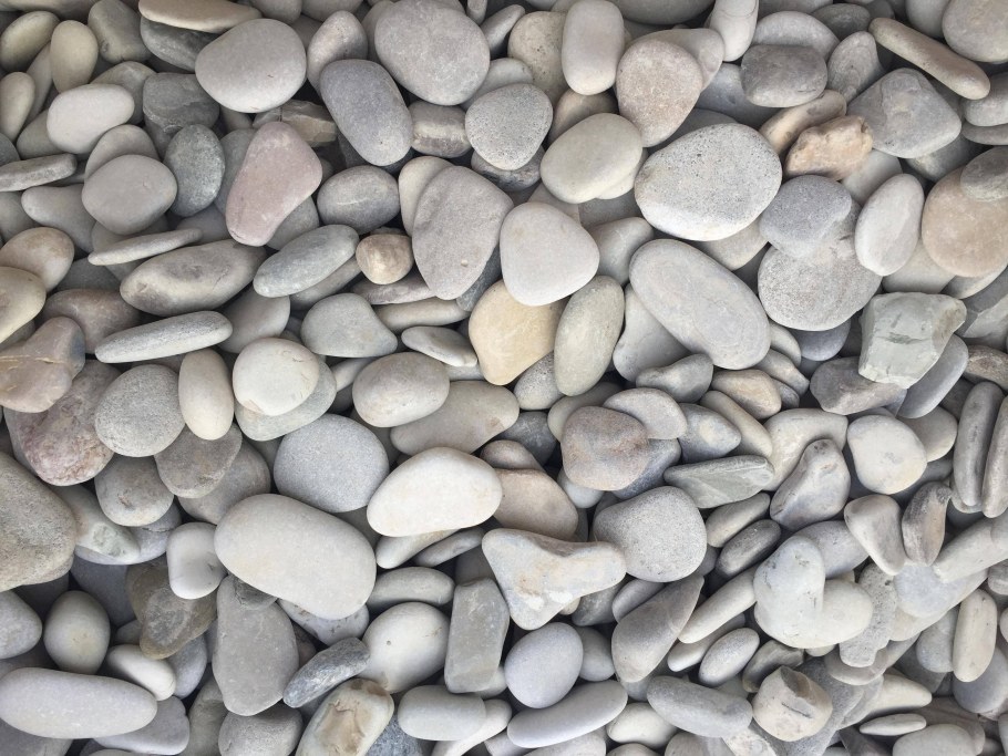 Галька морская крошка мраморная