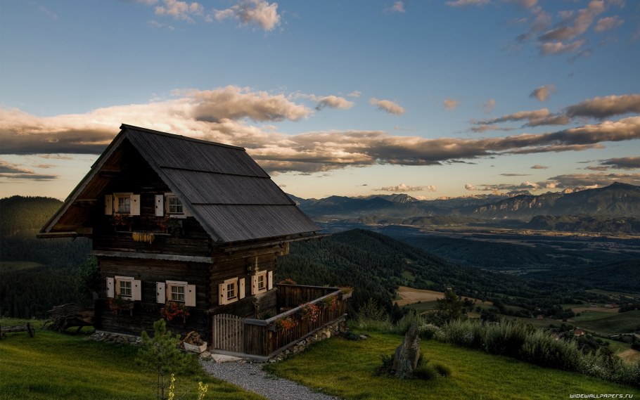 Деревянный домик