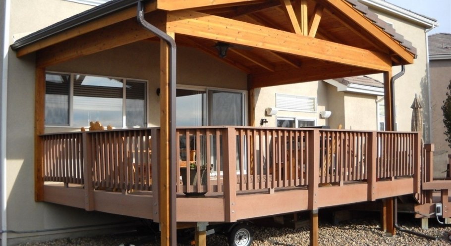 Деревянные беседки пристроенные к дому