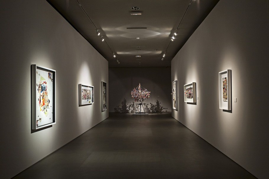 Коридор в картинной галерее