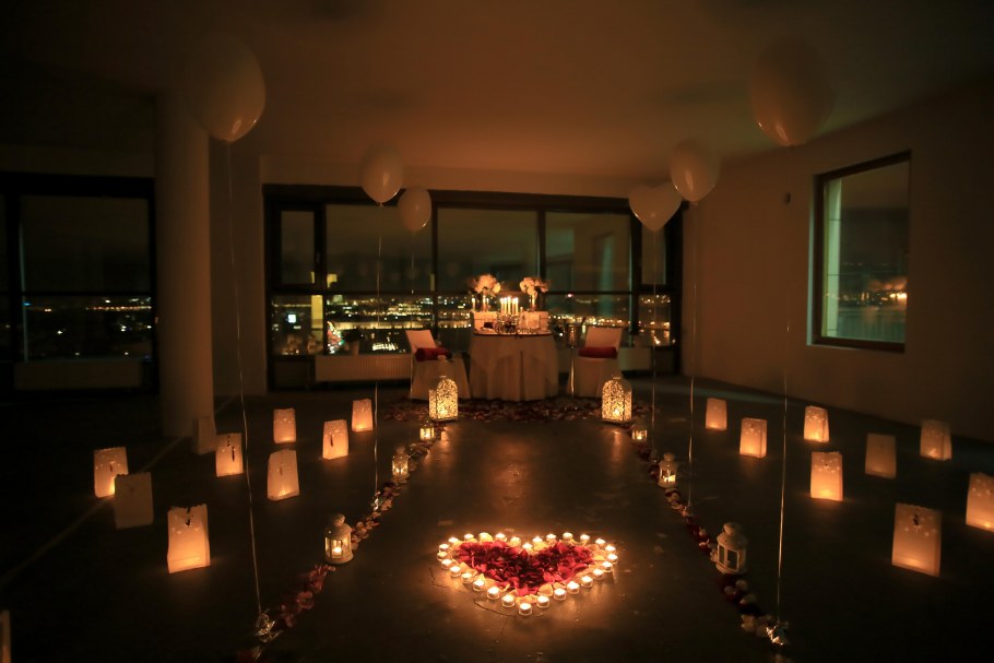 Романтическая обстановк