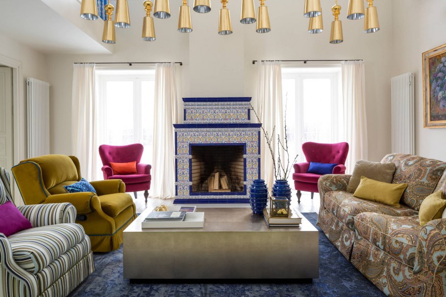 Гостиная в стиле Фьюжн с камином