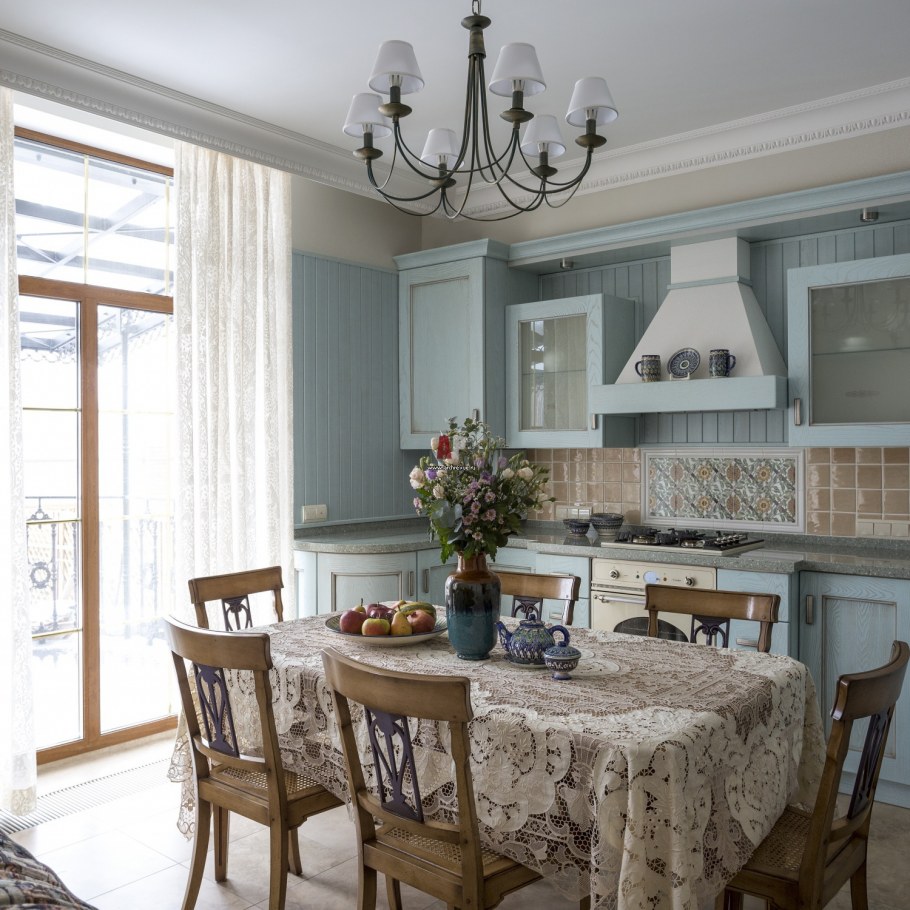 Кухня столовая в стиле Кантри